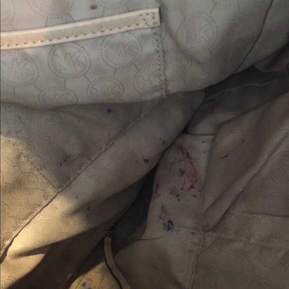 Michael Kors Logo Tote - Picture 3 of 4